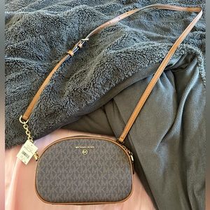 Michael Kors Crossbody